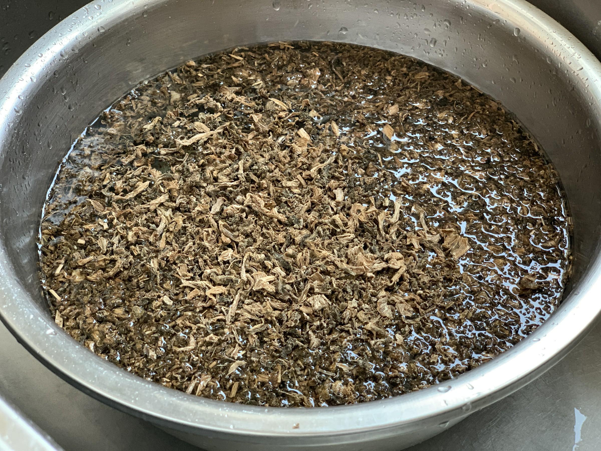 正宗扣肉的家常做法，掌握好技巧其实也不难，肥而不腻，全家爱吃（教你正宗的扣肉做法,掌握这些诀窍,好吃不油腻）