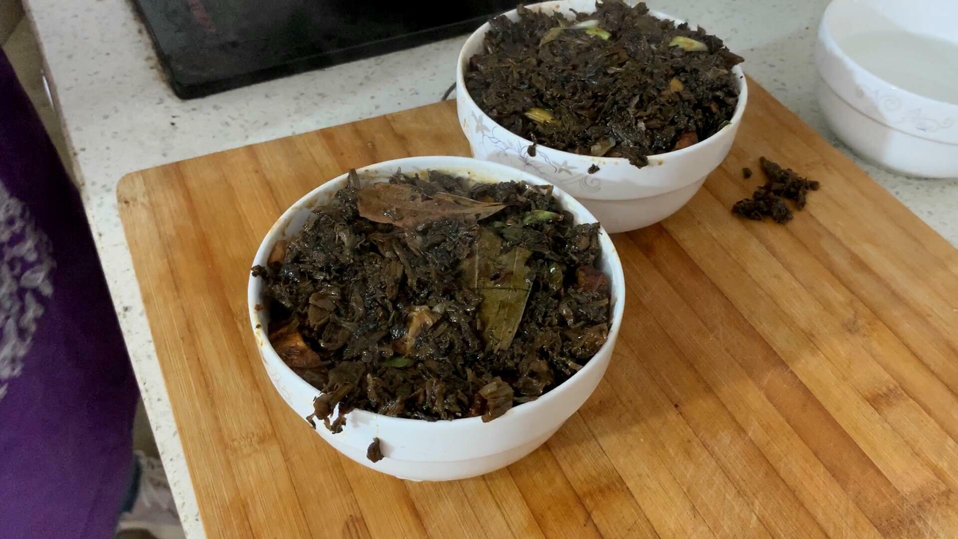 正宗扣肉的家常做法，掌握好技巧其实也不难，肥而不腻，全家爱吃（教你正宗的扣肉做法,掌握这些诀窍,好吃不油腻）