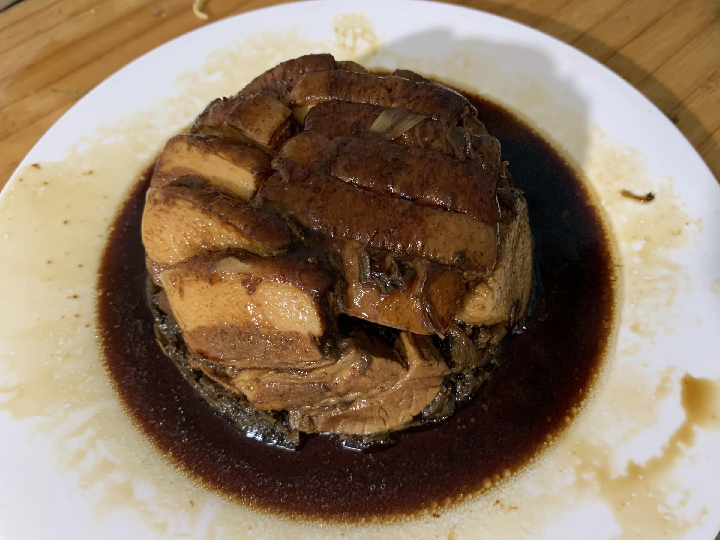 正宗扣肉的家常做法，掌握好技巧其实也不难，肥而不腻，全家爱吃（教你正宗的扣肉做法,掌握这些诀窍,好吃不油腻）