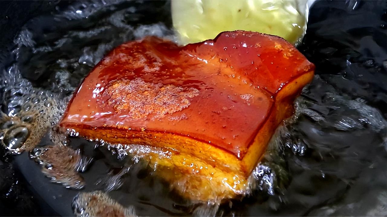 我把扣肉做绝了，五星级大厨都点赞，做法正宗，好看好吃不油腻（扣肉做法家庭做法视频）