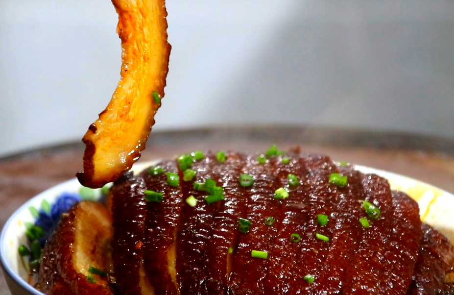 扣肉想要好吃有诀窍，做法和技巧都教给你，光看图片我流口水了（扣肉怎么做的步骤窍门）