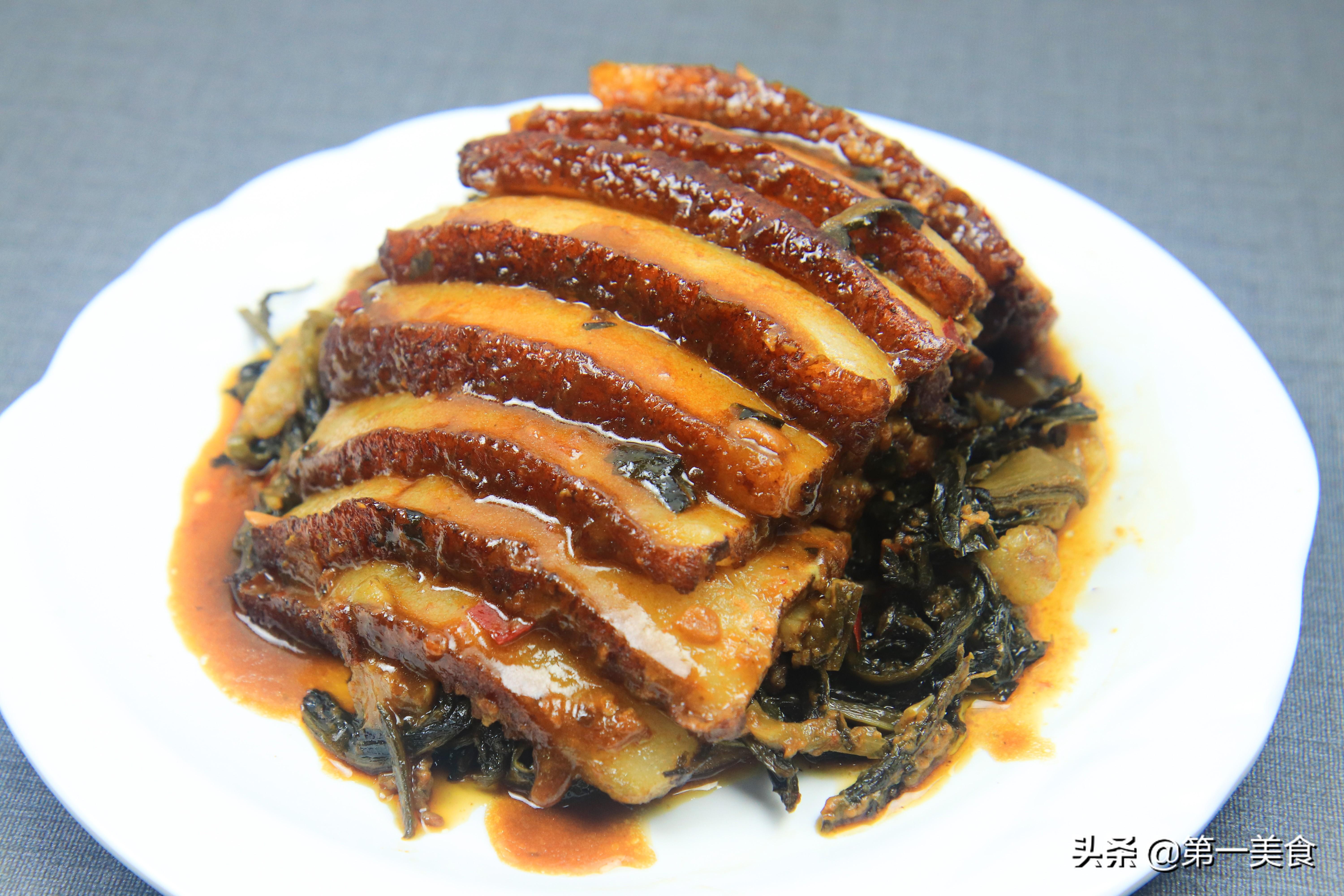 扣肉怎么做好吃?厨师长教你详细技巧，肉汁四溢，肥而不腻（扣肉要怎样做才好吃）