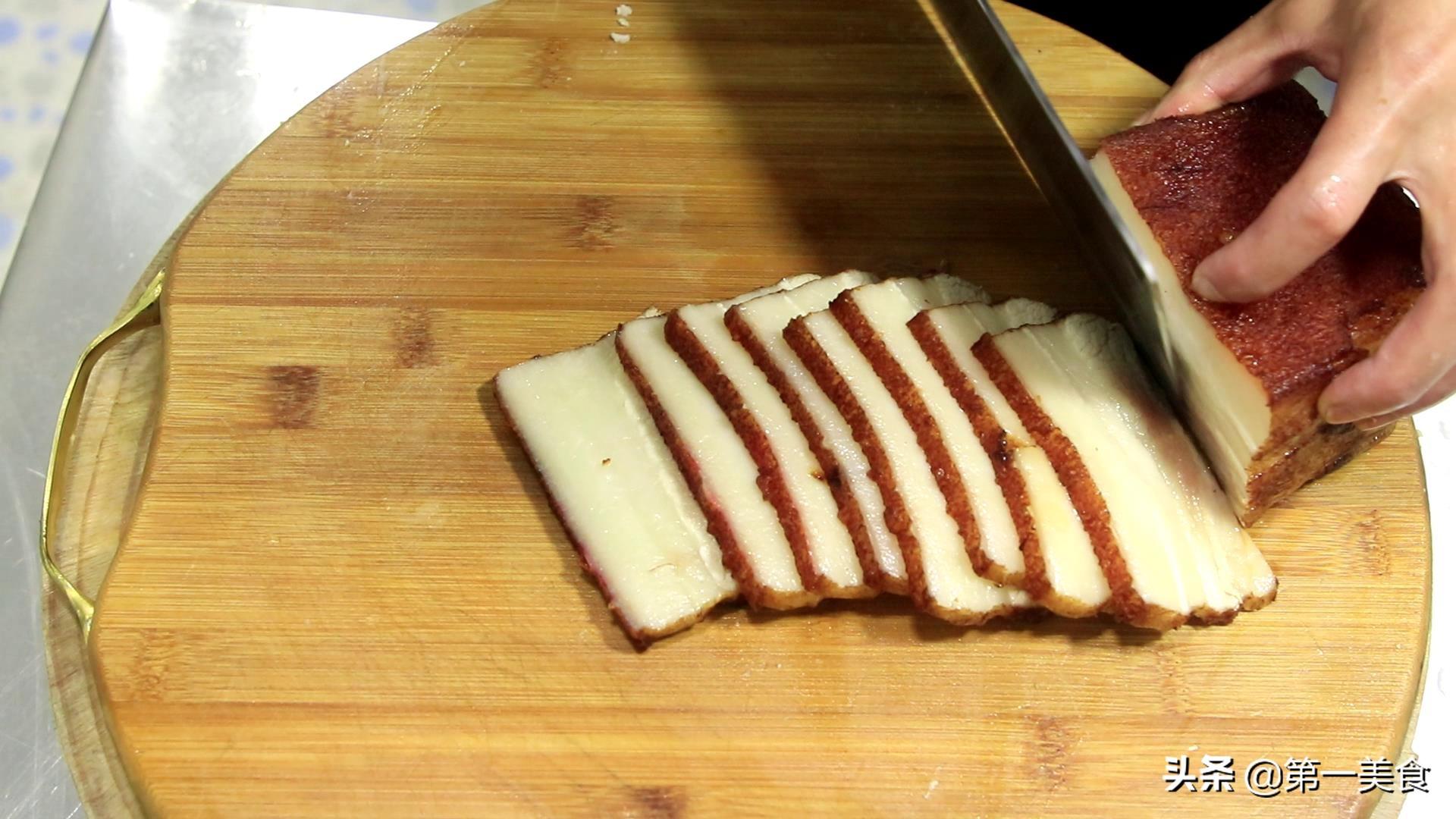 扣肉怎么做好吃?厨师长教你详细技巧，肉汁四溢，肥而不腻（扣肉要怎样做才好吃）