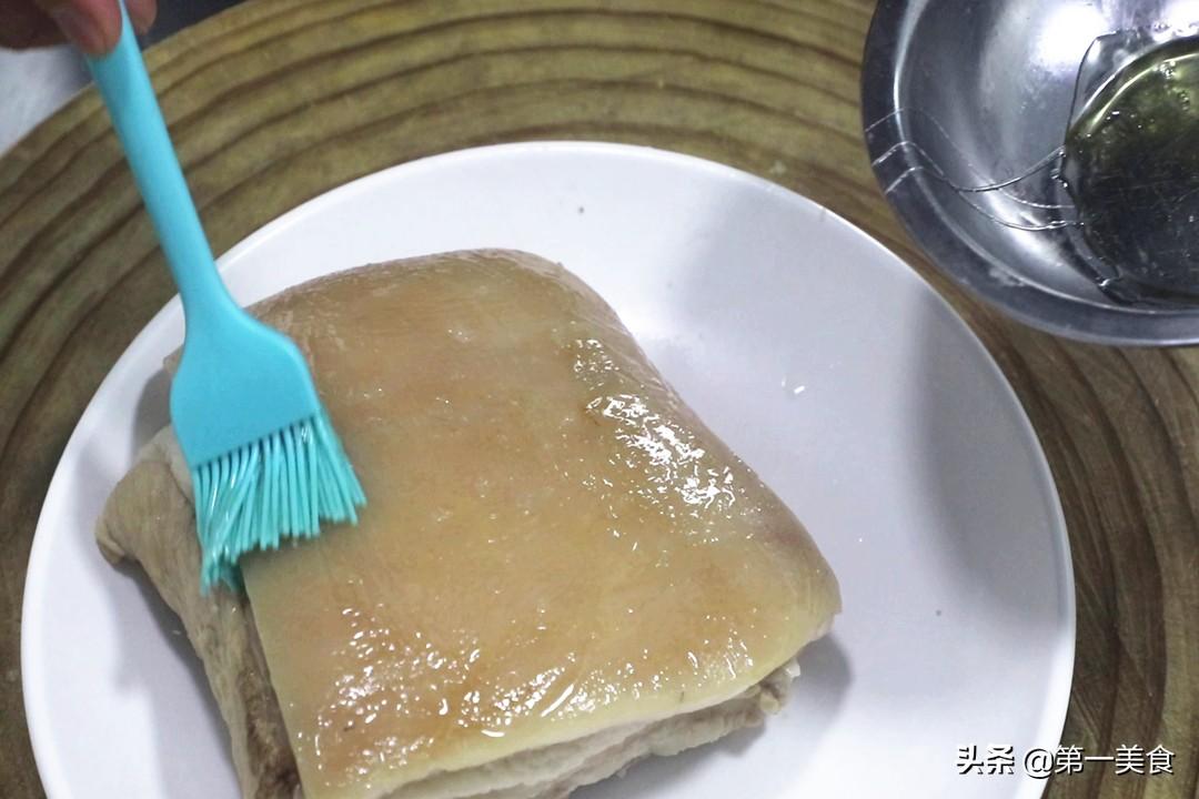 难怪饭店的扣肉那么好吃？原来诀窍这么简单，学会给家人露一手吧（扣肉怎么整）