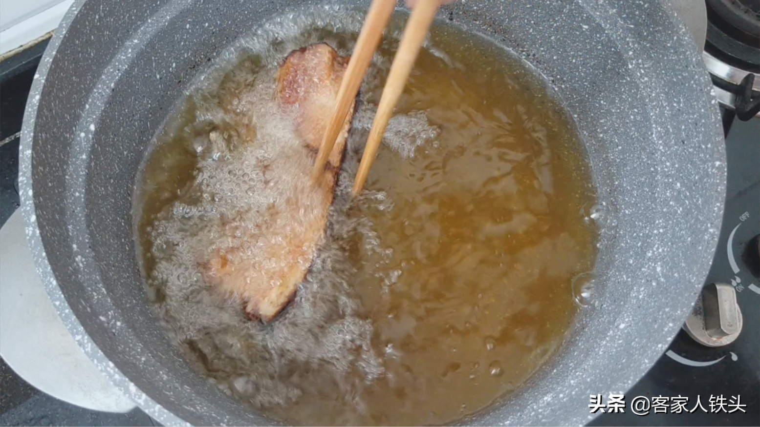 扣肉怎么做好吃？想要正宗美味，关键一步不能漏，出锅比饭店的香（扣肉这样做才好吃）