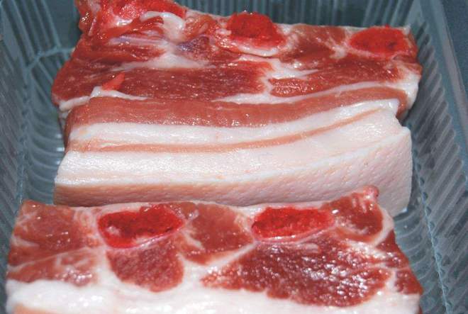 想做出好吃的梅菜扣肉，就抓住几个“诀窍”，色香味俱全没问题（梅菜扣肉怎么做才好）