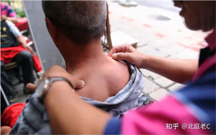 藏红花的功效与作用很多，但不能随便吃，这6个禁忌要注意（藏红花的功效与吃法及食用禁忌纪）