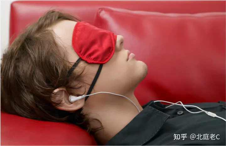 藏红花的功效与作用很多，但不能随便吃，这6个禁忌要注意（藏红花的功效与吃法及食用禁忌纪）