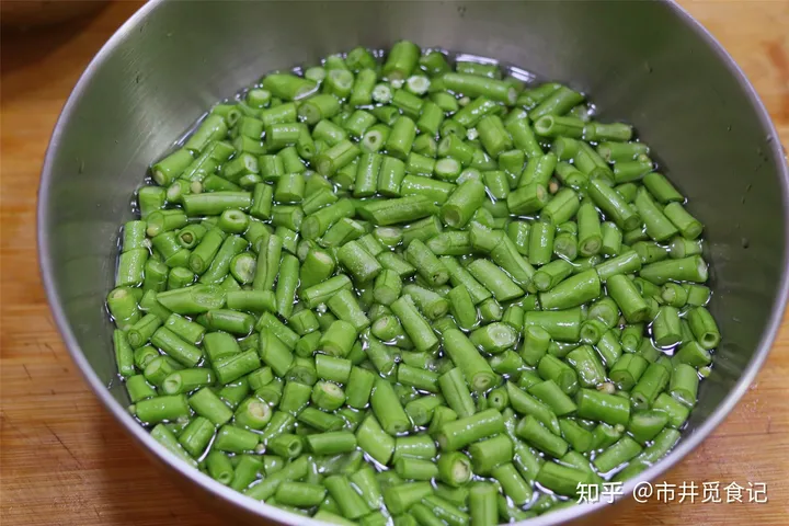 男人夏日进补，建议以“镁”为先，多吃4菜2果，恢复活力快得很（镁对男人的功效）