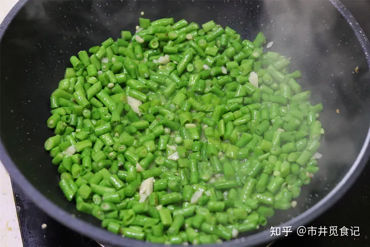 男人夏日进补，建议以“镁”为先，多吃4菜2果，恢复活力快得很（镁对男人的功效）