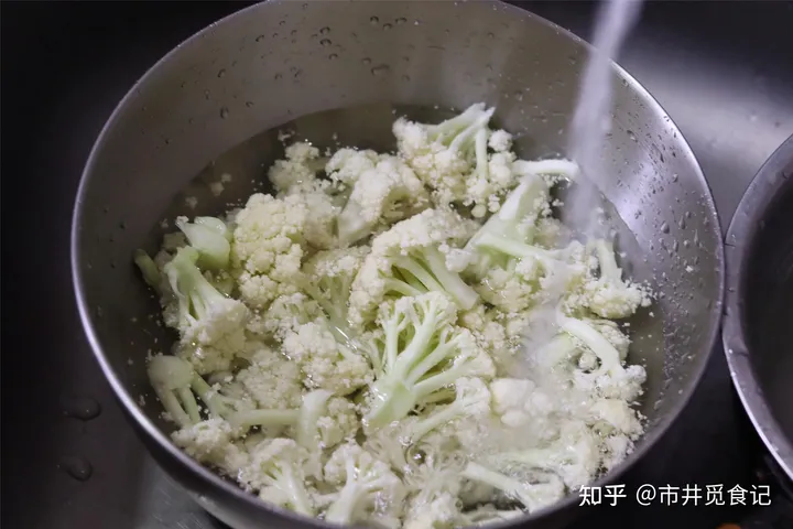 男人夏日进补，建议以“镁”为先，多吃4菜2果，恢复活力快得很（镁对男人的功效）