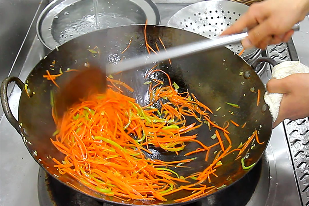 男人年过50岁，如果条件允许，可常吃4道“强肾菜”，精力更充沛（50岁男人多吃什么补肾好）