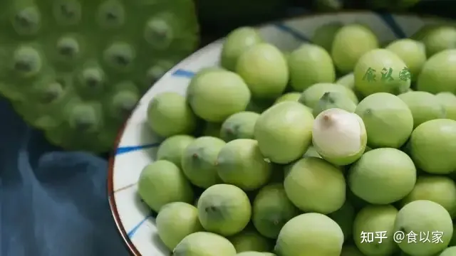吃新鲜莲子，不要丢弃它，活血化瘀，女人最适合-吃新鲜莲子的好处与功效