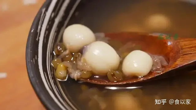 吃新鲜莲子，不要丢弃它，活血化瘀，女人最适合-吃新鲜莲子的好处与功效