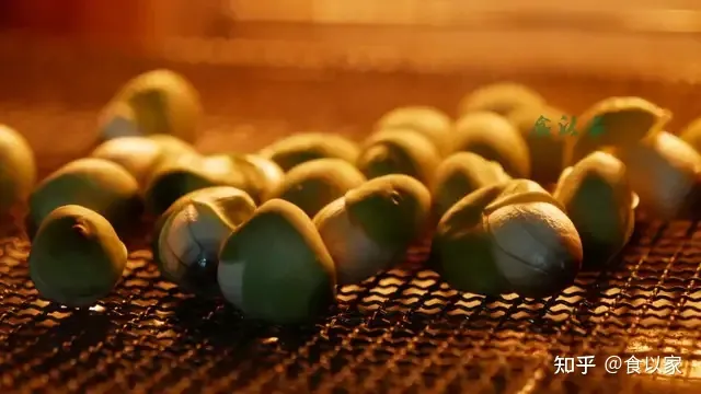 吃新鲜莲子，不要丢弃它，活血化瘀，女人最适合-吃新鲜莲子的好处与功效