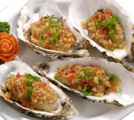 男性“雄性激素”不足，常见哪些表现？建议：多吃3种食物来补充（男人雄性激素过低特征吃什么药）