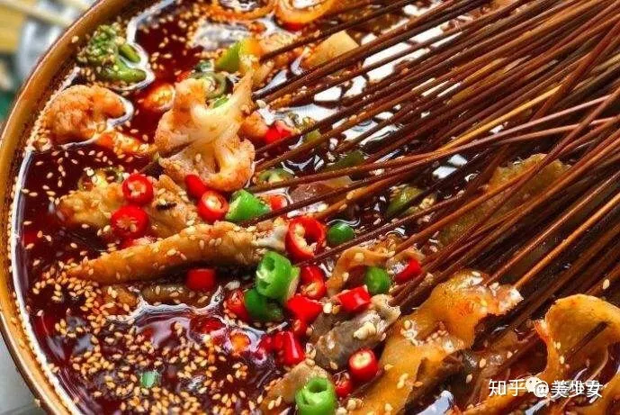 教你四川正宗钵钵鸡做法（四川钵钵鸡的菜品有哪些）