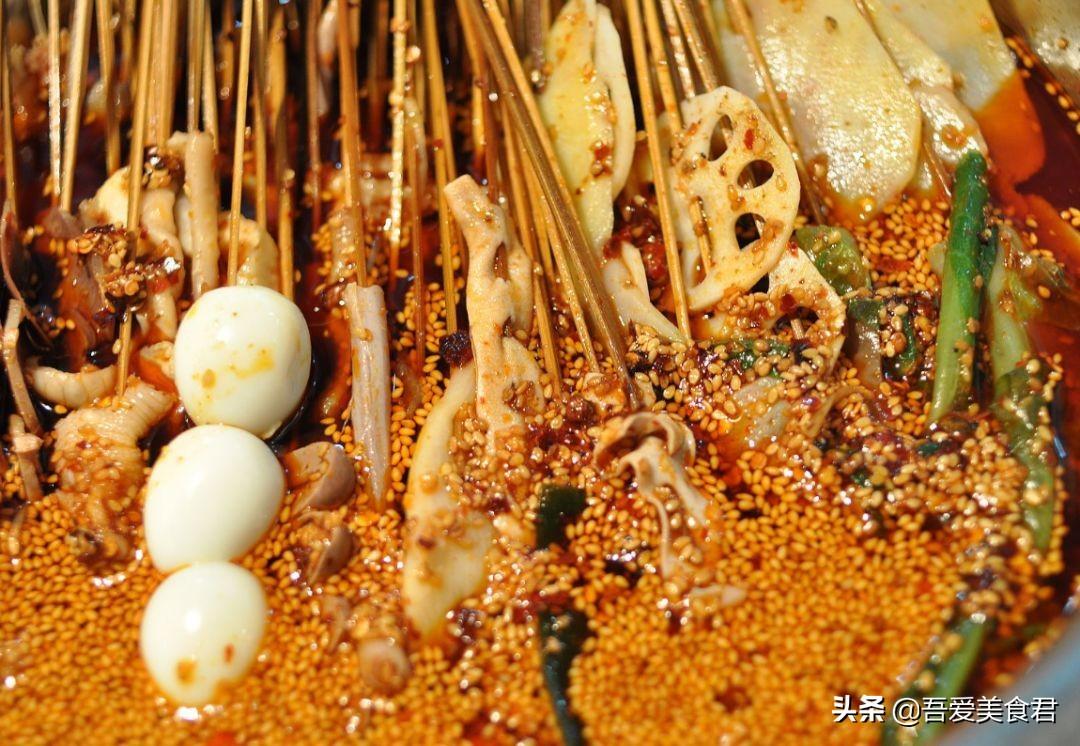 磨了师傅三个月终于学到了红汤钵钵鸡技术，真的很难得啊（钵钵鸡的汤料配方哪里有卖）