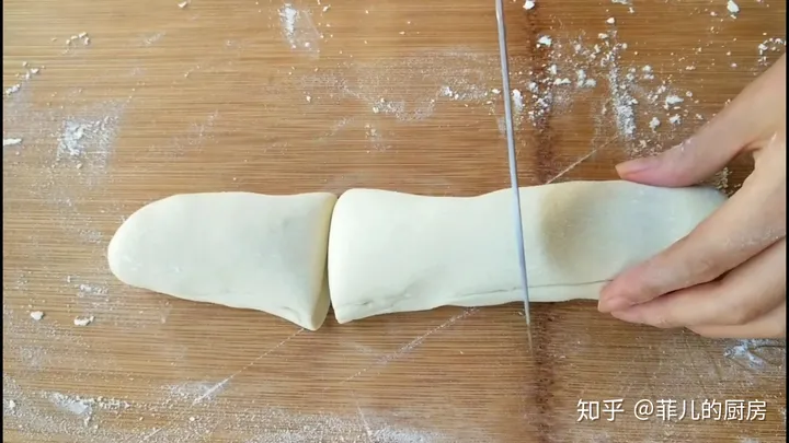 鸡蛋灌饼在家就能做，教你鼓大泡的诀窍，美味早餐轻松搞定（喷香的鸡蛋灌饼来啦,个个鼓大泡,一看就会,一做就对!）