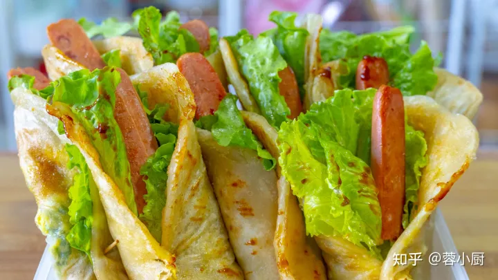 鸡蛋灌饼最简单正宗的做法，有技巧无难度，个个鼓大泡，不用再买（鸡蛋灌饼在家怎么做）