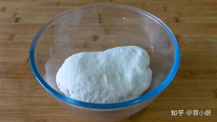 鸡蛋灌饼最简单正宗的做法，有技巧无难度，个个鼓大泡，不用再买（鸡蛋灌饼在家怎么做）