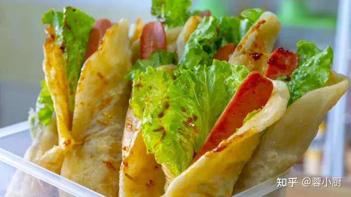 鸡蛋灌饼最简单正宗的做法，有技巧无难度，个个鼓大泡，不用再买（鸡蛋灌饼在家怎么做）