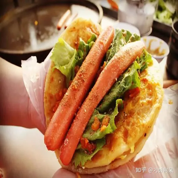 在家也能做出美味的鸡蛋灌饼，以后早餐再也不用出去买了（鸡蛋灌饼制作方法）