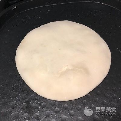 鸡蛋灌饼的做法（鸡蛋灌饼的详细做法）