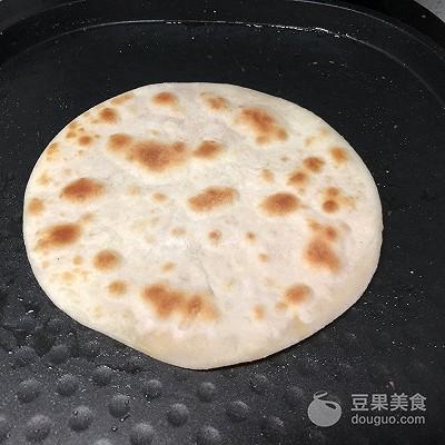 鸡蛋灌饼的做法（鸡蛋灌饼的详细做法）