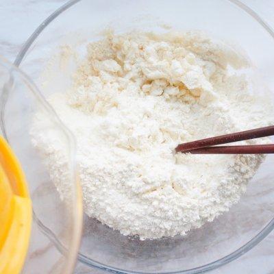 鸡蛋灌饼·疫情在家做美食早餐不重样（鸡蛋灌饼怎么做简单）