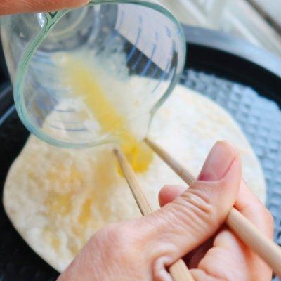 鸡蛋灌饼·疫情在家做美食早餐不重样（鸡蛋灌饼怎么做简单）