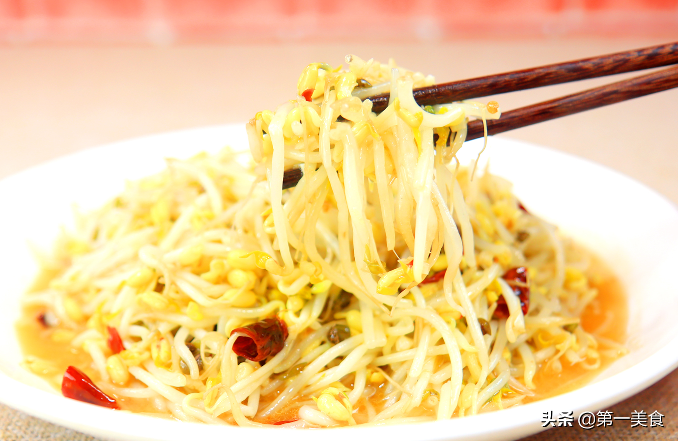 炒这种豆芽千万别焯水！掌握3个技巧1分钟成菜清脆入味特好吃（炒豆芽怎么样好吃）