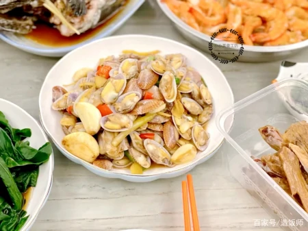 广东人的端午家宴，荤素冷热搭配全，网友：好吃实惠，比上饭店强-广东端午吃什么