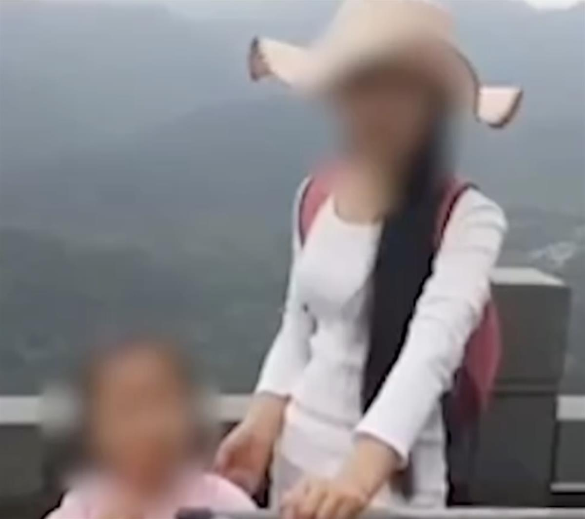 带娃投河女子的父亲突然发声：女儿遭家庭冷暴力，男方有其他想法-女子带孩子投河自尽