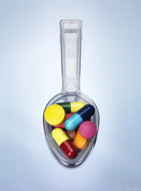 连花清瘟和布洛芬可以联用吗？-发烧38.5吃连花清瘟胶囊