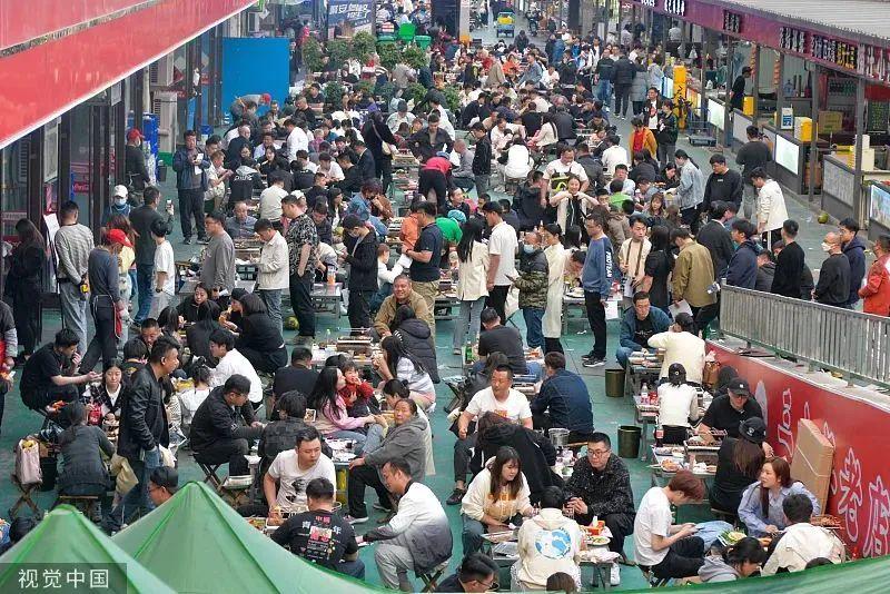 淄博烧烤开始“凉”了吗？-淄博烧烤营业时间