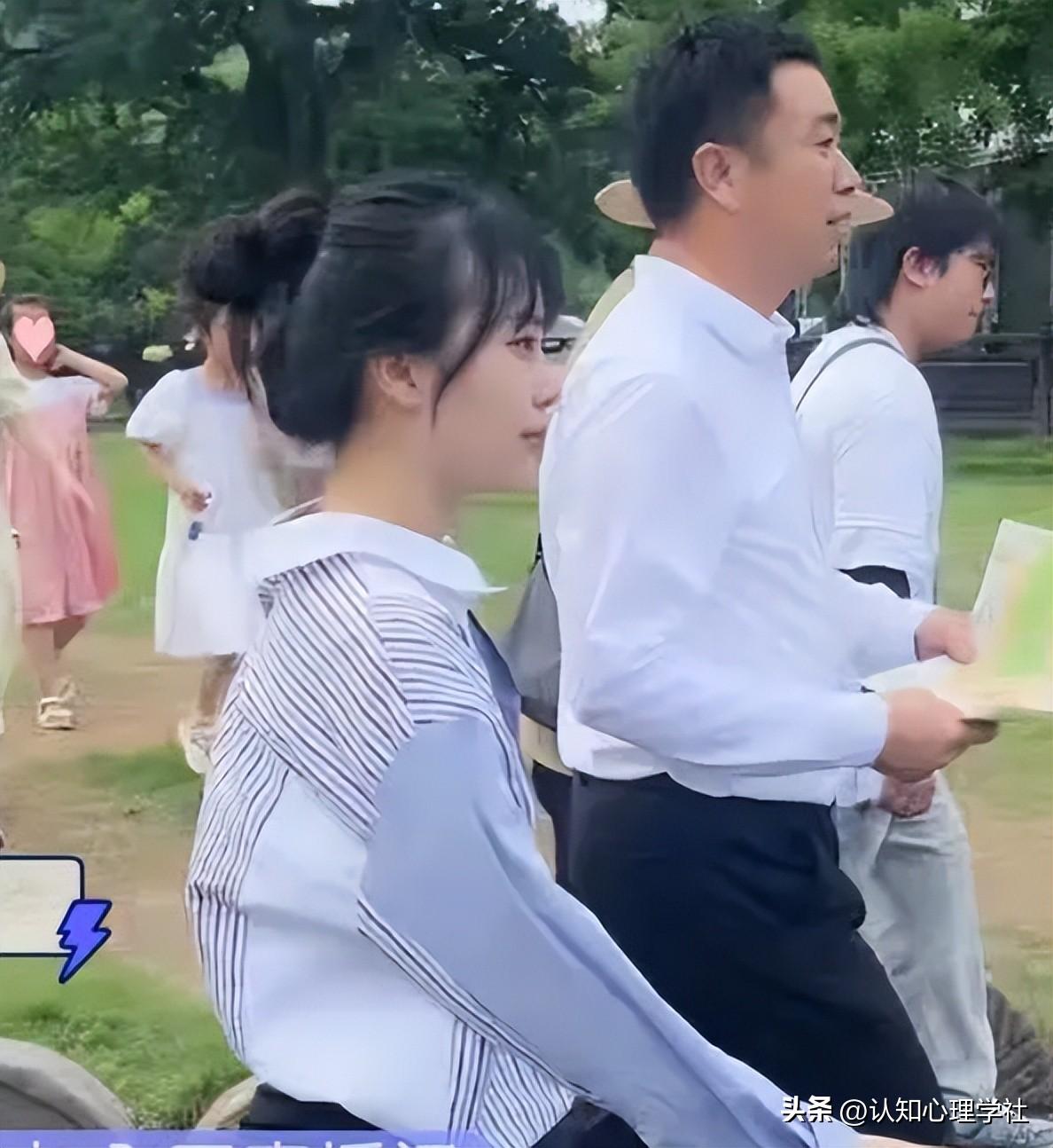 “挖呀挖”黄老师开始转型，还是以前单纯美女幼师吗？-黄老师怎么了