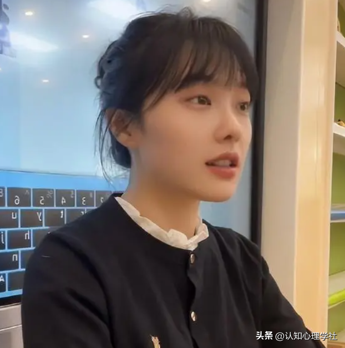 “挖呀挖”黄老师开始转型，还是以前单纯美女幼师吗？-黄老师怎么了