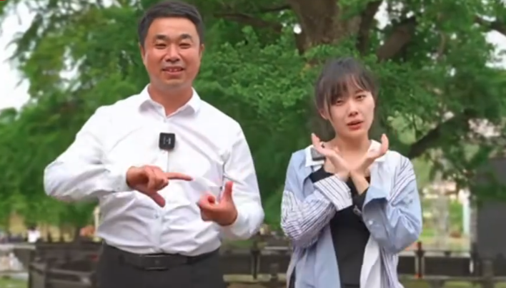 突然爆红的“挖呀挖”黄老师，素颜出镜遭吐槽……-挖呀挖呀挖掘机 儿歌