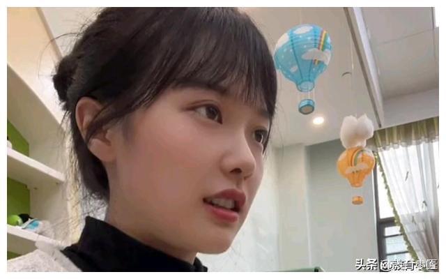 “挖呀挖”黄老师开始转型：她不再是那“单纯”的美女幼师-黄老师全名叫什么 挖啊