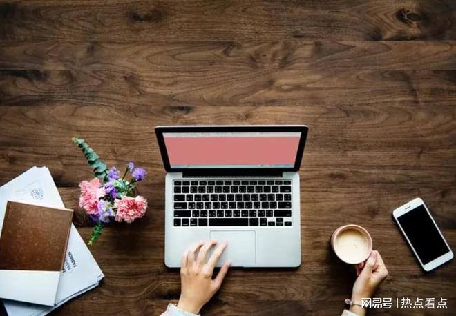 “挖呀挖”黄老师开始转型，引发职业思考-"挖呀挖"黄老师开始转型