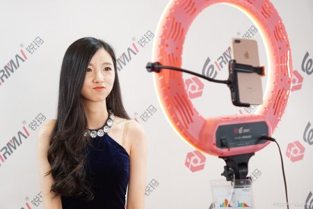 “挖呀挖”黄老师开始转型引发的社会讨论-黄老师教育有料