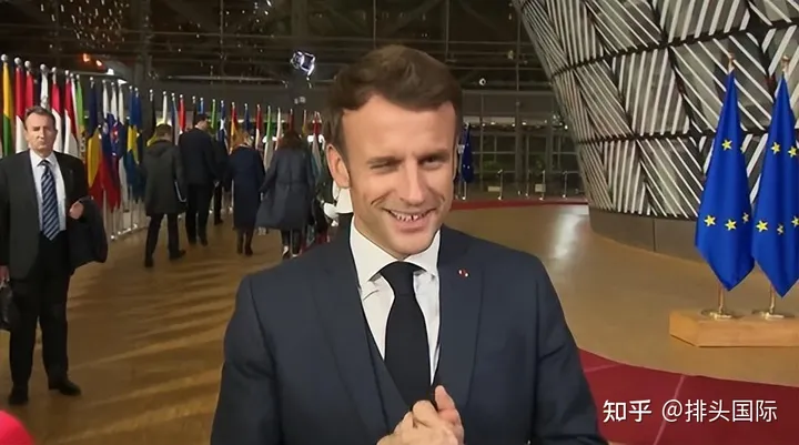 拒绝与马克龙一起访华后，朔尔茨遭法方冷落：拒绝举行联合记者会-马克龙访华行程多远