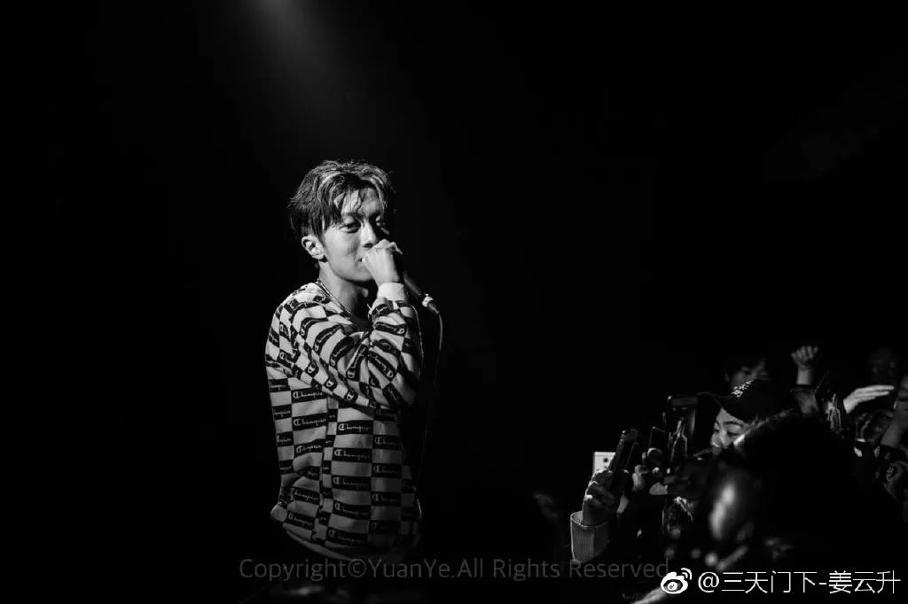 姜云升火了，他的这段经历也是时候扒出来说说了（姜云升昨晚他送了我玫瑰花）