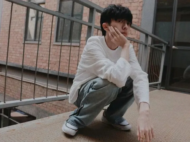 姜云升火了，他的这段经历也是时候扒出来说说了（姜云升昨晚他送了我玫瑰花）