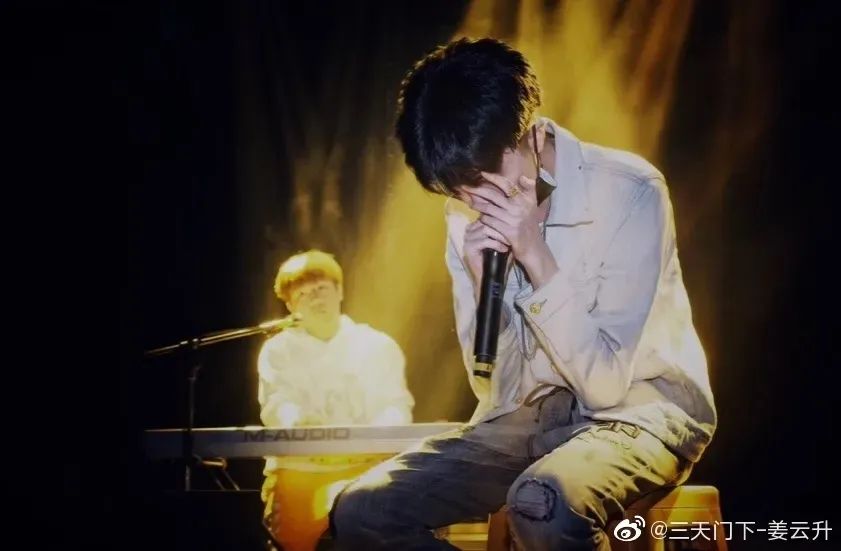 姜云升火了，他的这段经历也是时候扒出来说说了（姜云升昨晚他送了我玫瑰花）