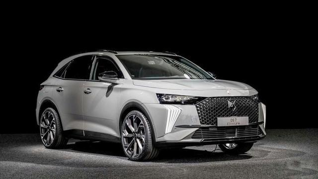 马克龙来广州了！你家有法国总T同款座驾吗？-法国总T马克龙夫简介 新闻