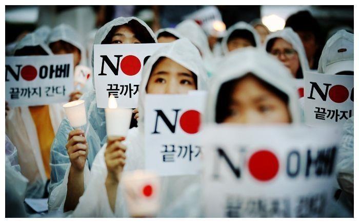 韩国房价跌穿，有区域成交量暴跌70%，大量房东还不起钱紧急出逃