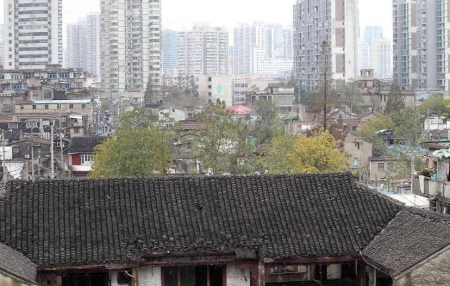 韩国房子销量暴跌70%！国内房地产危机预警-韩国房地产价格