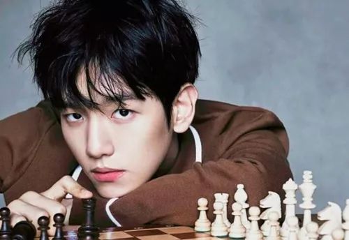 男星边伯贤险遭女粉强抱，刘亦菲麦莉也曾被私生饭影响！-边伯贤和中国哪些女明星有过合作